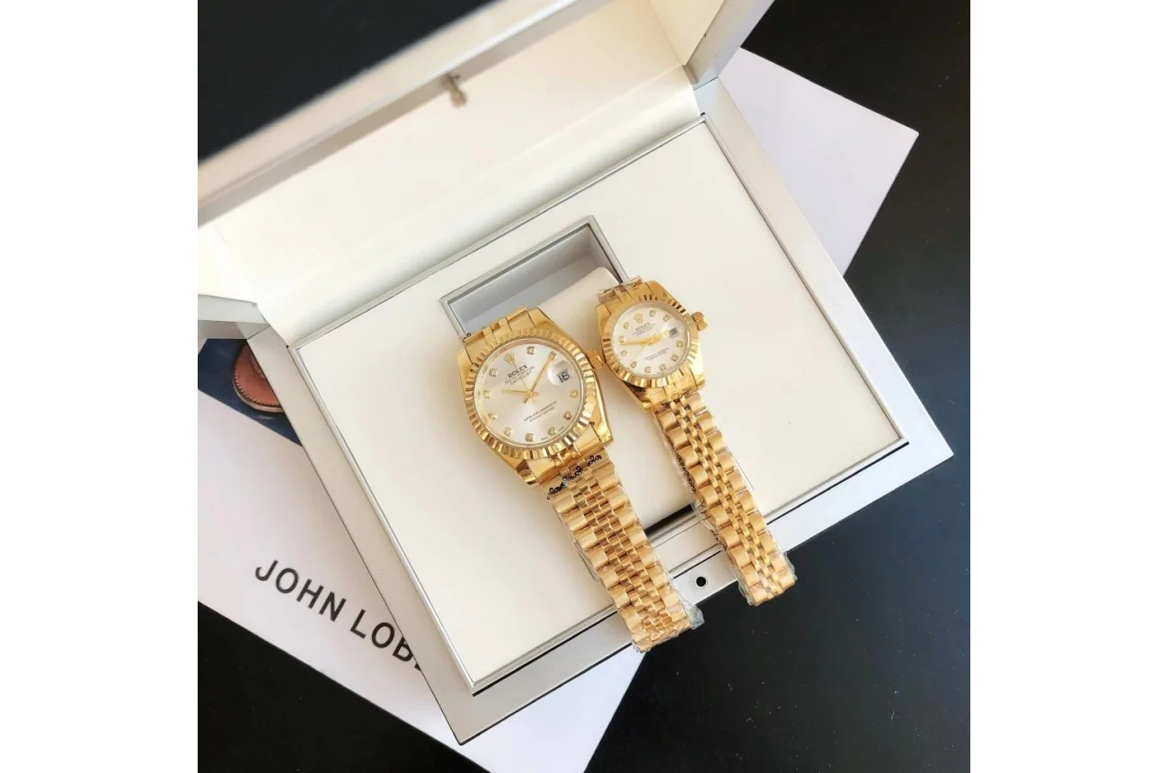 Replica Silver Dial with Diamond Markers Replica Silver Dial with Diamond Markers