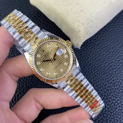 Rolex Datejust 126233 Replica 36mm Gold Palm Motif Dial03