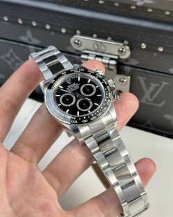 Rolex Daytona 126500LN Black Dial 40mm Godzilla