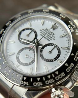 Rolex Daytona 126500LN White Dial 40mm Panda05