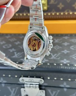 Rolex Daytona 126500LN White Dial 40mm Panda10
