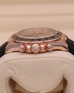 Rolex Daytona 126515LN Sundust Dial in Everose Gold 40mm4