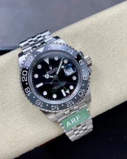 Rolex GMT Master II 126710GRNR 'Bruce Wayne' Jubilee Bracelet3