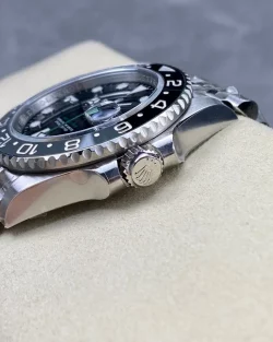 Rolex GMT Master II 126710GRNR 'Bruce Wayne' Jubilee Bracelet5