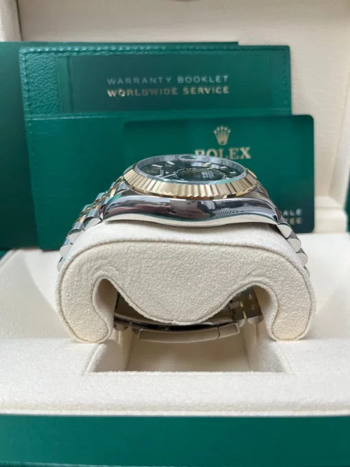 Rolex Sky Dweller 336933 Bright Black Dial 42mm Jubilee