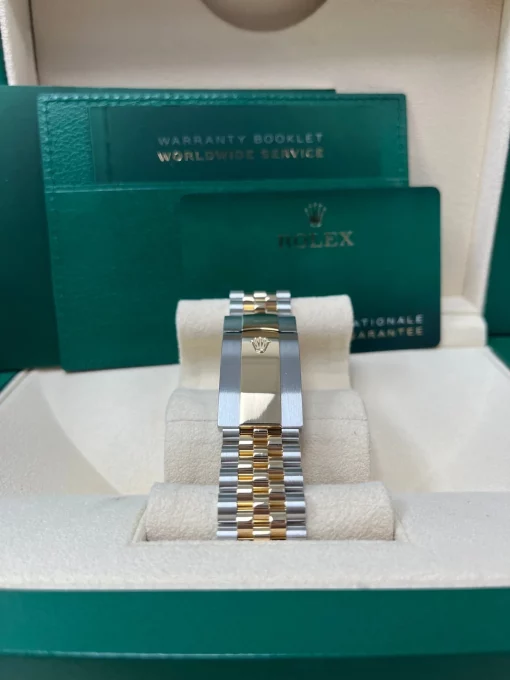 Rolex Sky Dweller 336933 Bright Black Dial 42mm Jubilee