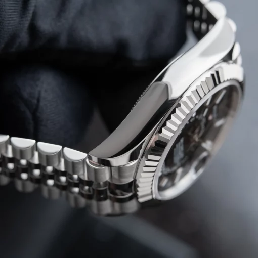 Rolex Sky Dweller 336934 Bright Black Dial 42mm Jubilee
