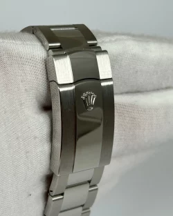 Rolex Sky Dweller 336934 Mint Green Dial 42mm Oyster